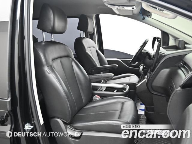 Hyundai Staria Cargo 5-Seater Modern 2022 — фото 10