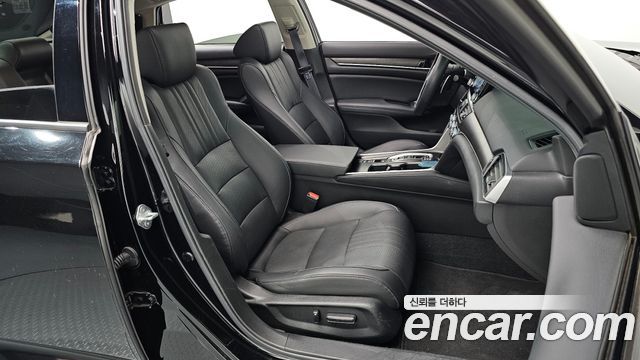 Honda Accord (X) 2.0 Hybrid Touring 2021 — фото 11