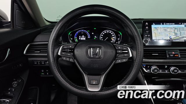 Honda Accord (X) 2.0 Hybrid Touring 2021 — фото 13