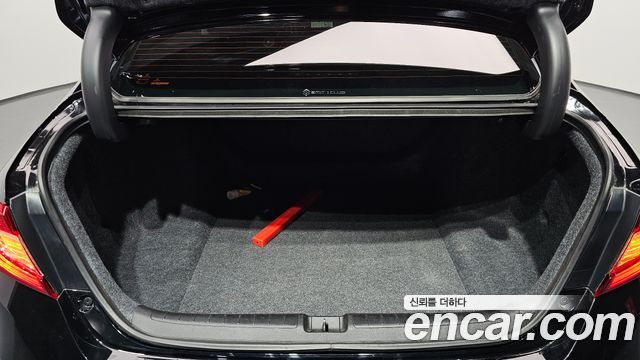 Honda Accord (X) 2.0 Hybrid Touring 2021 — фото 20
