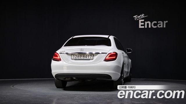 Mercedes-Benz C-Class (W205) C200 2020 — фото 4
