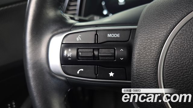 Kia Sportage (V) Diesel 2.0 2WD Prestige 2022 — фото 17