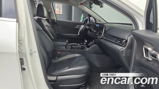 Kia Sportage (V) Diesel 2.0 2WD Prestige 2022 — фото 26