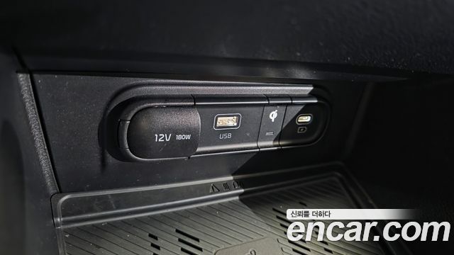 Kia Sportage (V) Diesel 2.0 2WD Prestige 2022 — фото 28