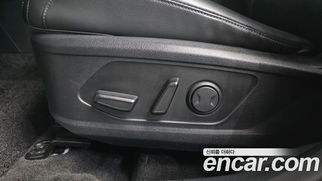 Kia Sportage (V) Diesel 2.0 2WD Prestige 2022 — фото 31