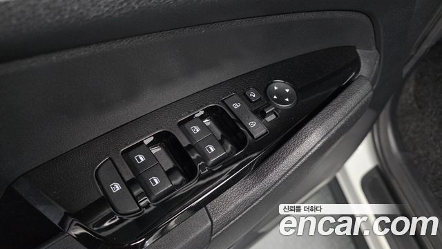 Kia Sportage (V) Diesel 2.0 2WD Prestige 2022 — фото 36