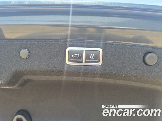 Hyundai Grandeur (GN7) 2,5 Gasoline 2WD Exclusive 2025 — фото 6