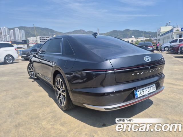 Hyundai Grandeur (GN7) 2,5 Gasoline 2WD Exclusive 2025 — фото 24