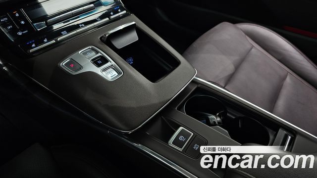 Hyundai Grandeur (IG) 2.5 Premium Choice 2021 — фото 9