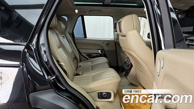 Land Rover Range Rover (IV) 5.0 SC AB 2017 — фото 11