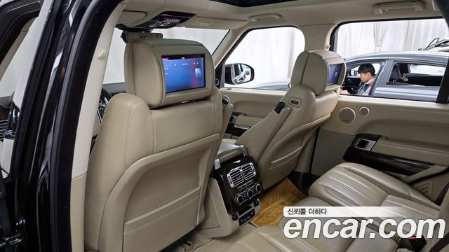 Land Rover Range Rover (IV) 5.0 SC AB 2017 — фото 19