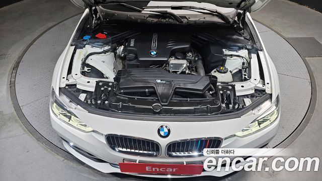 BMW 3 Series (F30) 320i Luxury 2018 — фото 6