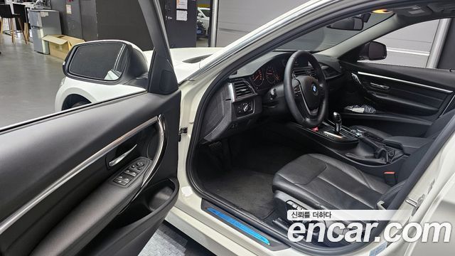 BMW 3 Series (F30) 320i Luxury 2018 — фото 10