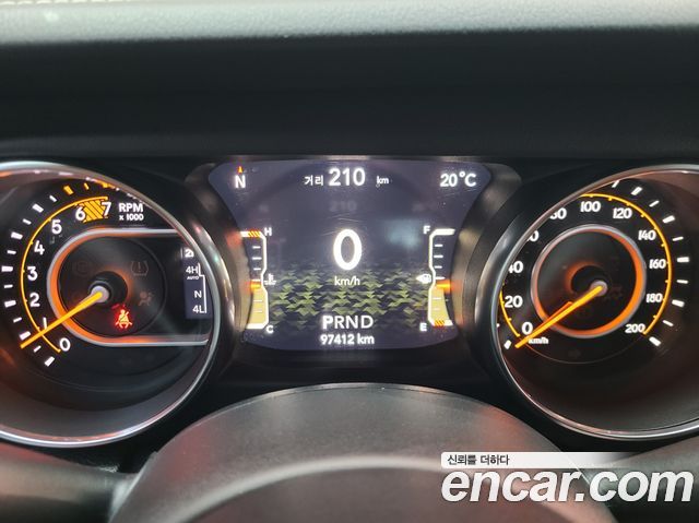Jeep Wrangler (JL) 2.0 Overland 4Door 2019 — фото 8