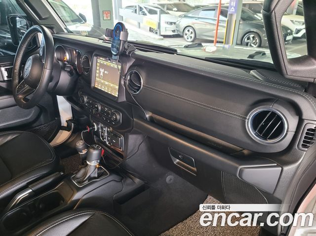 Jeep Wrangler (JL) 2.0 Overland 4Door 2019 — фото 16