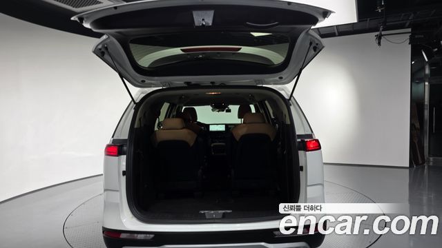 Kia Carnival (IV) Diesel 9-Seater Prestige 2023 — фото 20