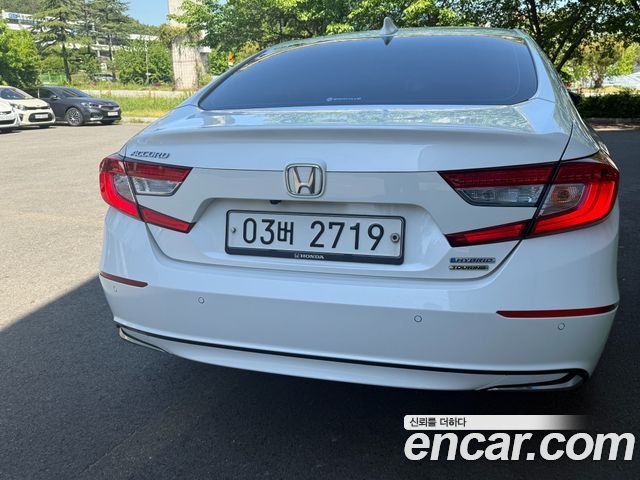 Honda Accord (X) 2.0 Hybrid Touring 2019 — фото 6