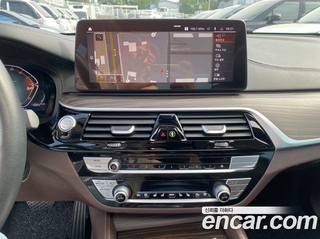 BMW 6 Series GT (G32) 620d Luxury 2022 — фото 9