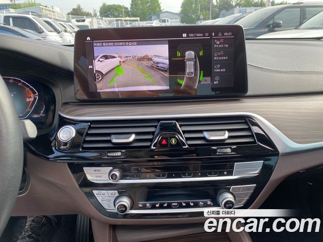 BMW 6 Series GT (G32) 620d Luxury 2022 — фото 10
