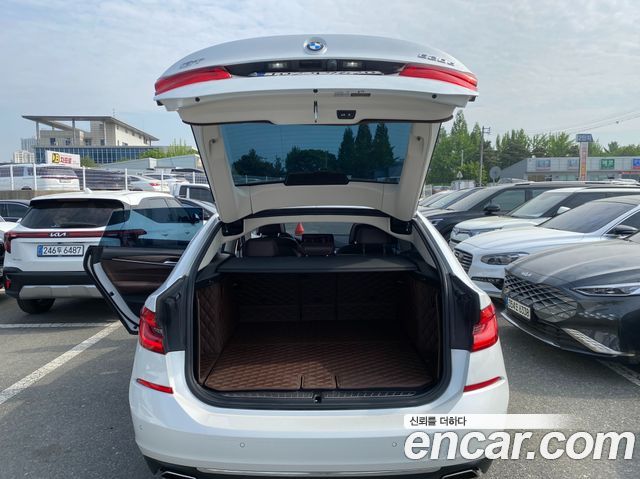 BMW 6 Series GT (G32) 620d Luxury 2022 — фото 19