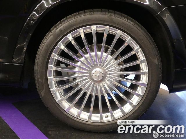 Mercedes-Benz GLS-Class (X167) Maybach GLS600 4MATIC 2022 — фото 8
