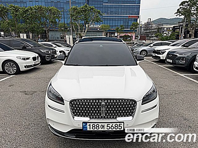 Lincoln Corsair 2.0 Reserve AWD 2022 — фото 3