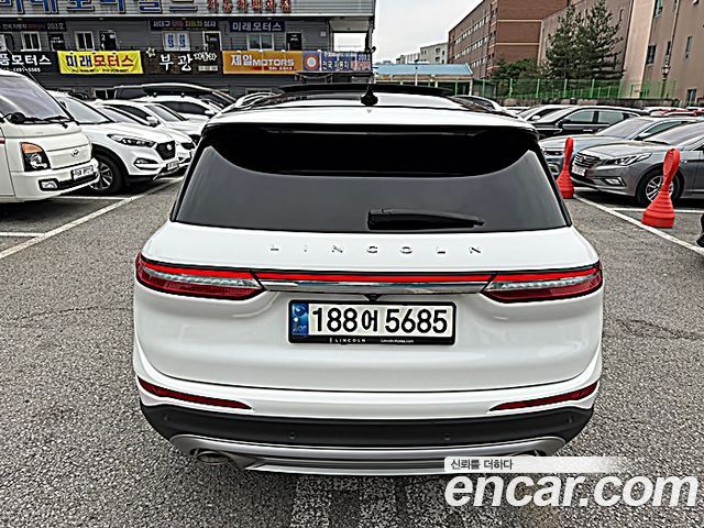 Lincoln Corsair 2.0 Reserve AWD 2022 — фото 4