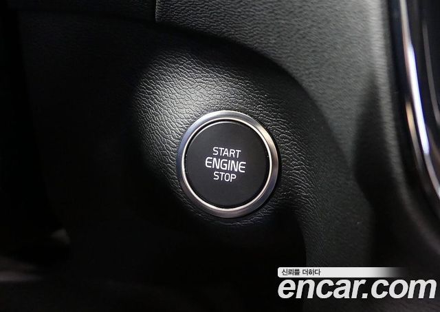 Volvo XC40 B4 R-Design 2021 — фото 14