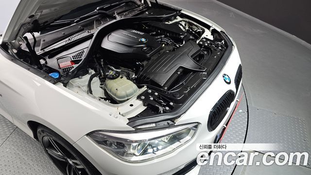 BMW 1 Series (F20) 118d Sport 5Door 2017 — фото 6