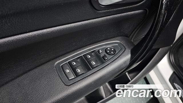 BMW 1 Series (F20) 118d Sport 5Door 2017 — фото 21