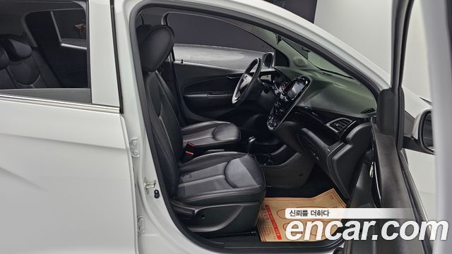 Chevrolet Spark Premier 2020 — фото 26