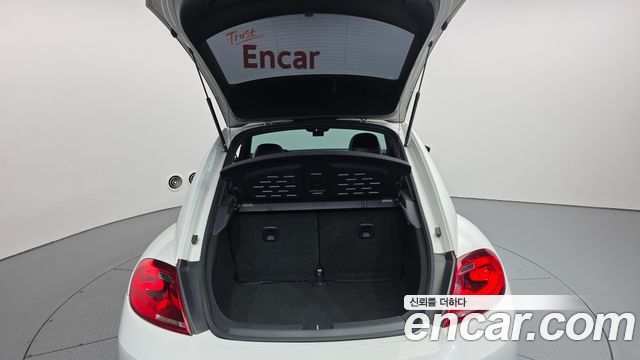 Volkswagen Beetle 2.0 TDI 3rd 2013 — фото 20