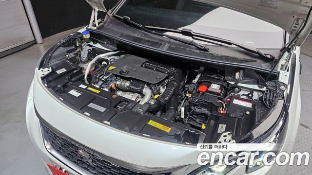 Peugeot 3008 (II) 1.6 BlueHDi GT Line 2018 — фото 6