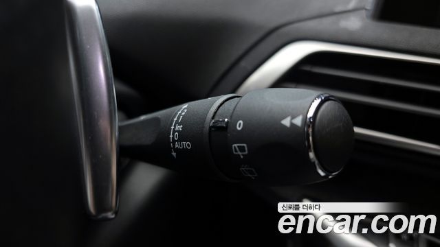 Peugeot 3008 (II) 1.6 BlueHDi GT Line 2018 — фото 19