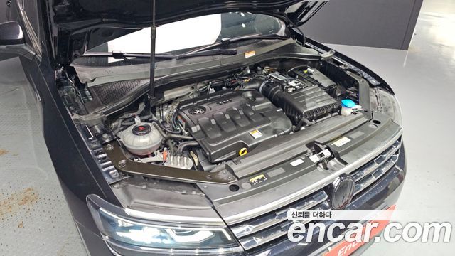 Volkswagen Tiguan Allspace 2.0 TDI Prestige 2020 — фото 6