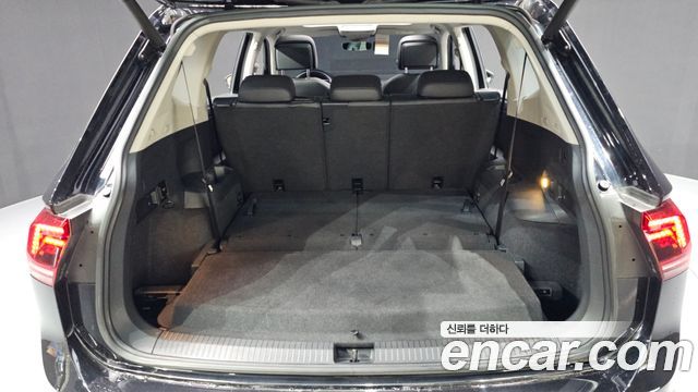 Volkswagen Tiguan Allspace 2.0 TDI Prestige 2020 — фото 20