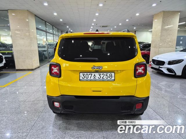 Jeep Renegade 2.4 Limited AWD 2018 — фото 4
