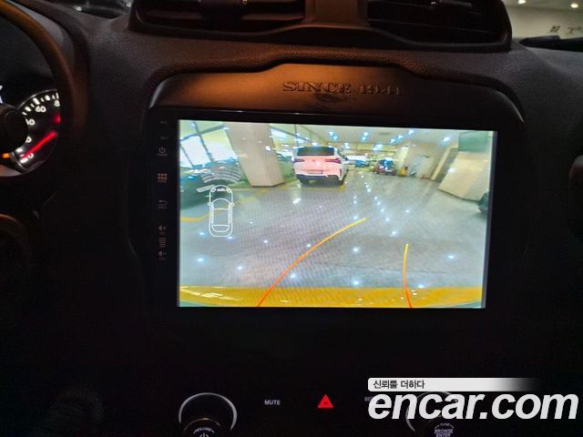 Jeep Renegade 2.4 Limited AWD 2018 — фото 15