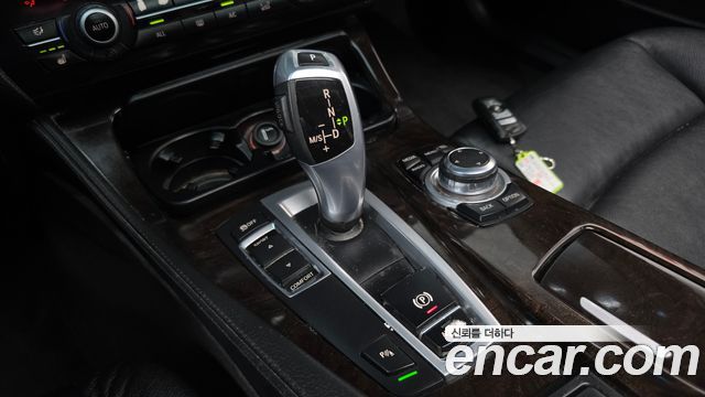 BMW 5 Series (F10) 520d 2013 — фото 9