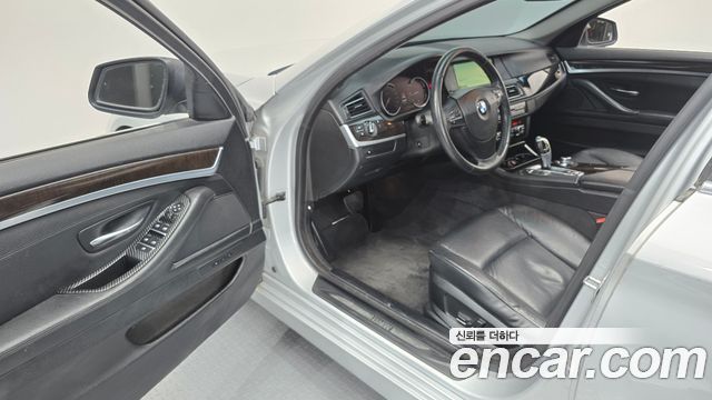 BMW 5 Series (F10) 520d 2013 — фото 10