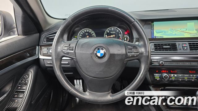 BMW 5 Series (F10) 520d 2013 — фото 13