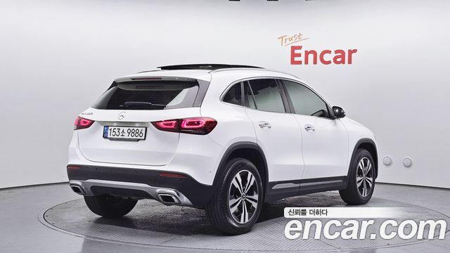 Mercedes-Benz GLA-Class (H247) GLA220 2021 — фото 2