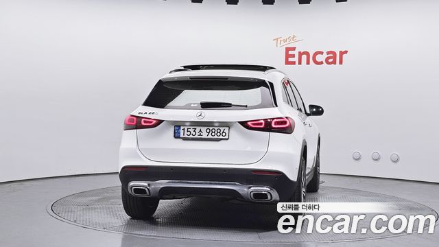 Mercedes-Benz GLA-Class (H247) GLA220 2021 — фото 4