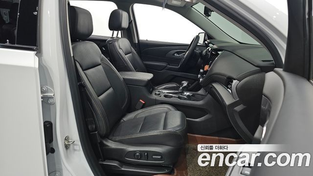 Chevrolet Traverse 3.6 AWD Redline 2021 — фото 10