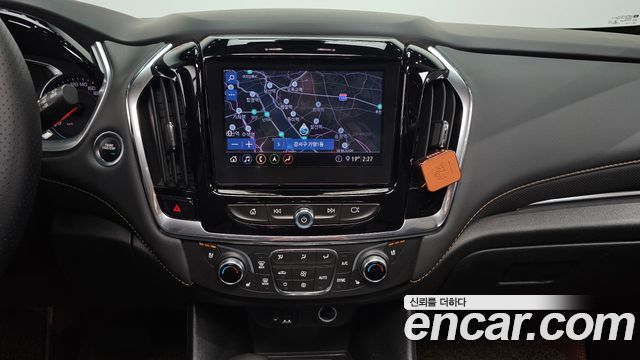 Chevrolet Traverse 3.6 AWD Redline 2021 — фото 14