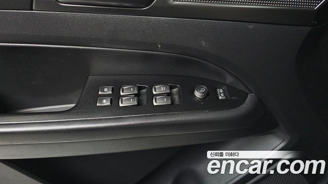 KG Mobility (SsangYong) Rexton Sports Diesel 2.2 2WD Prestige 2022 — фото 33