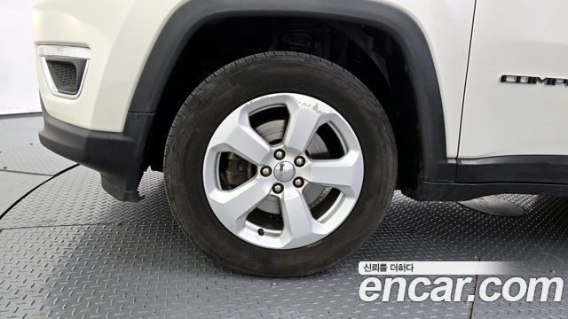 Jeep Compass (II) 2.4 Limitied AWD 2019 — фото 5