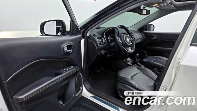 Jeep Compass (II) 2.4 Limitied AWD 2019 — фото 10