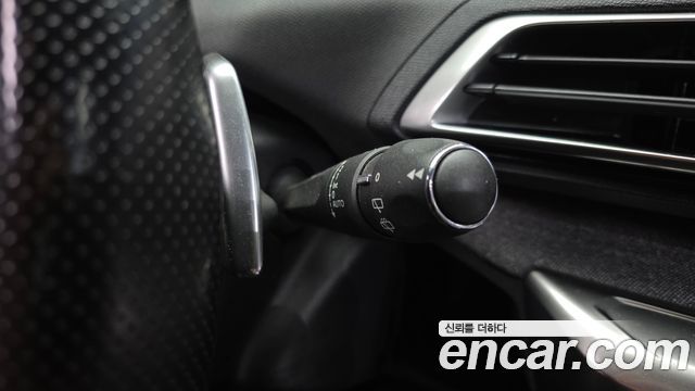 Peugeot 5008 (II) 1.5 BlueHDi GT Line 2021 — фото 17