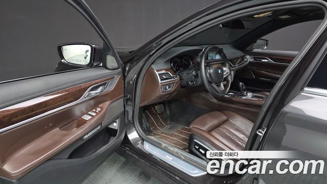 BMW 7 Series (G11) 730Ld xDrive 2016 — фото 10